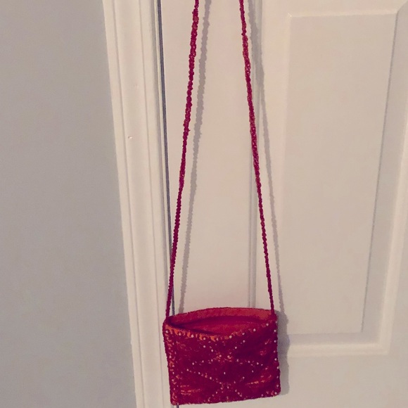 Red Beads Zipper Purse - Picture 2 of 8